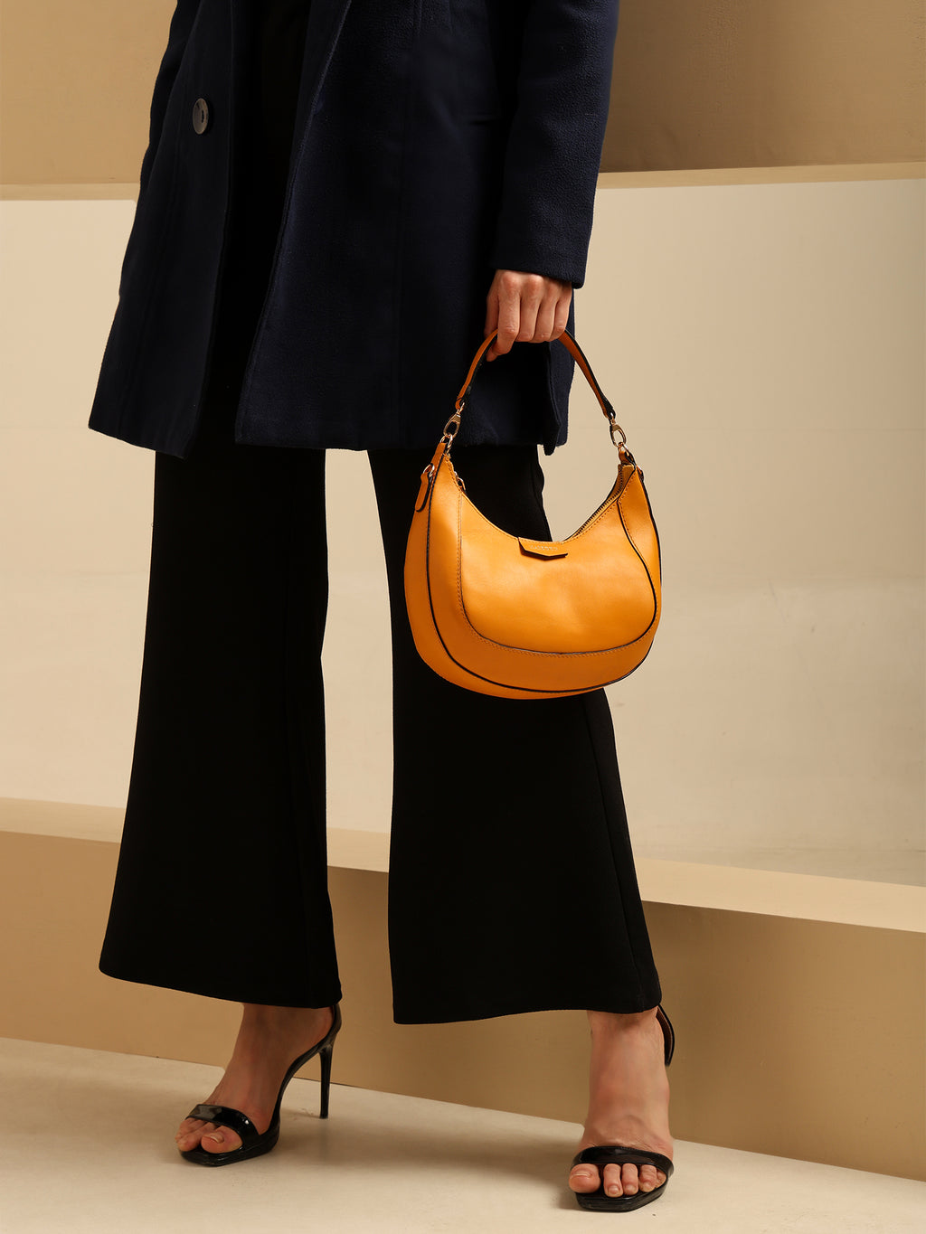 The Arco Hobo in Amber