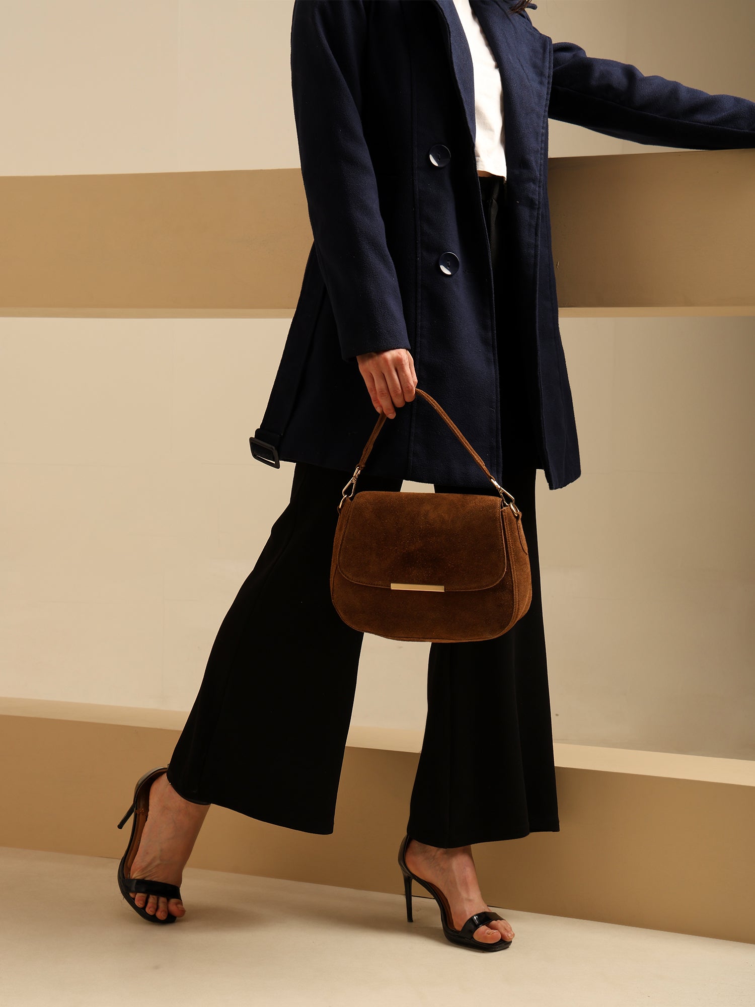 The Tobacco Suede Saddle