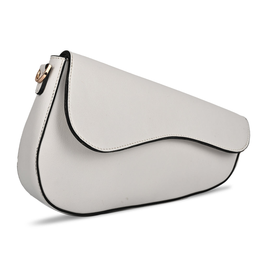 The Blanc Saddle Flap