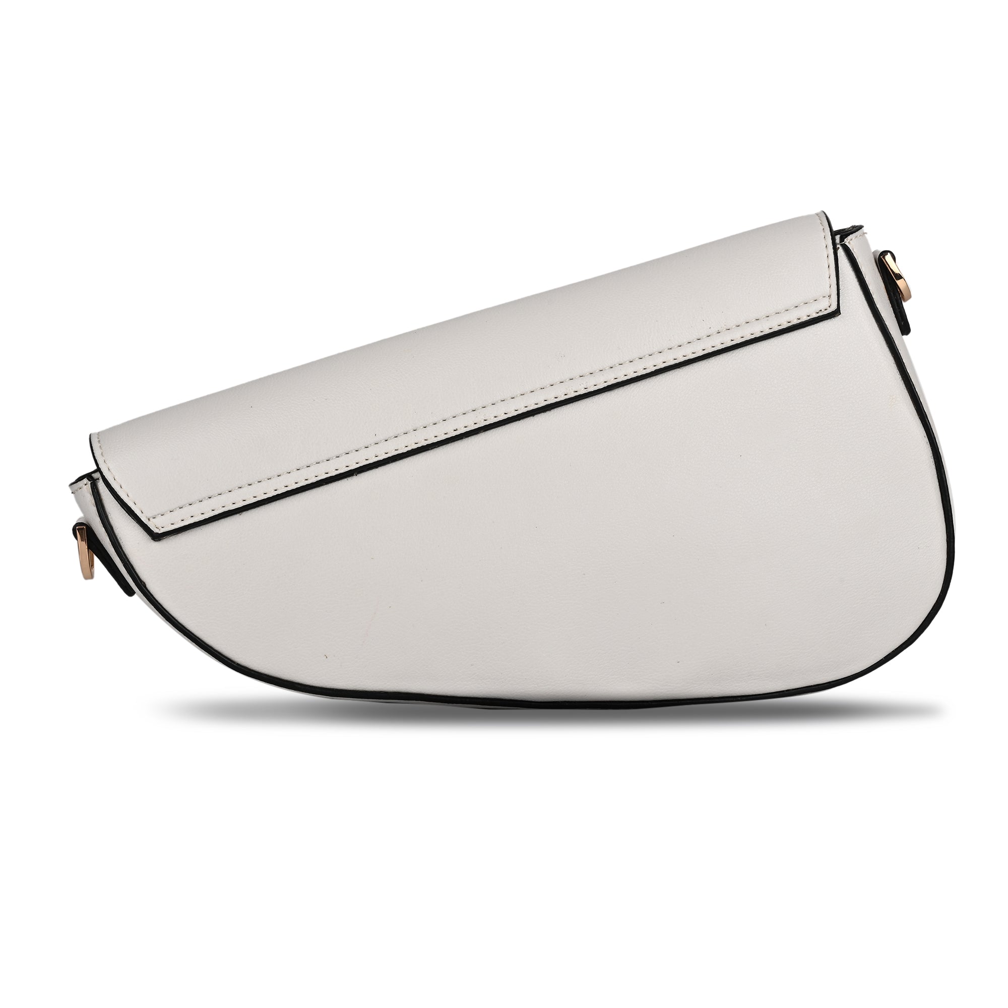 The Blanc Saddle Flap